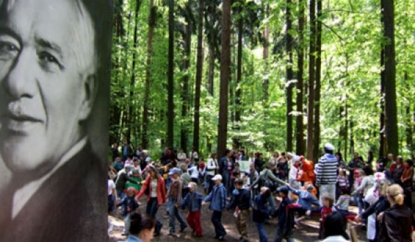 22 мая в Переделкино состоится традиционный костер Чуковского «Здравствуй, Лето!»