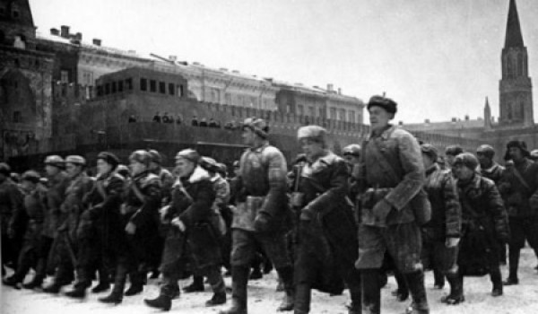 В Москве начата подготовка к реконструкции парада 7 ноября 1941 года
