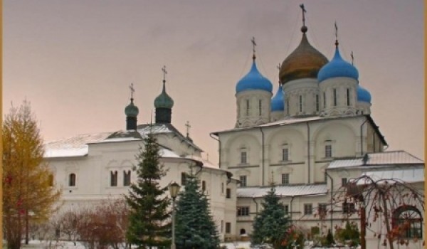 Власти ЦАО остановили строительные работы, угрожающие Новоспасскому монастырю