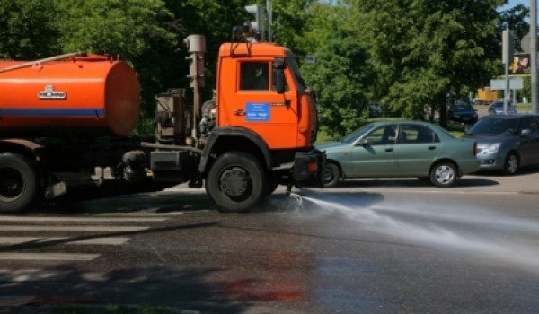 Власти Москвы выделят 12 млрд рублей на закупку коммунальной техники