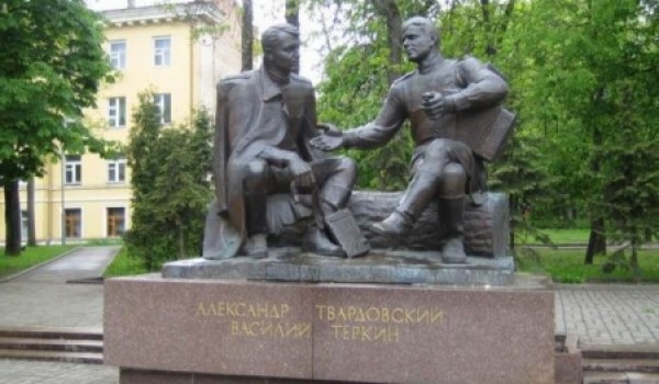 В 2012 году в столице будут установлены памятники А.Твардовскому и М.Ростроповичу