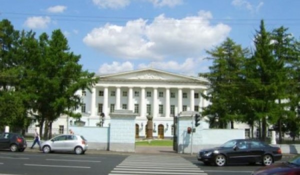 Cтоличные власти планируют в октябре 2012 года завершить стройработы в центре