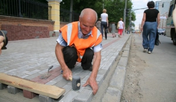 В 2012 году квота на привлечение иностранной рабочей силы в Москве составляет 136,4 тысячи разрешений
