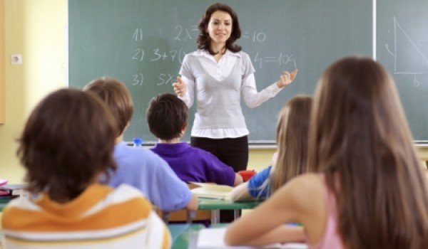 Лучшие педагоги столицы к Международному дню учителя-2012 получат денежные гранты