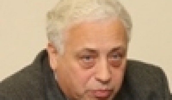 "В нашем департаменте разработана специальная программа по технической подготовке врачей..."