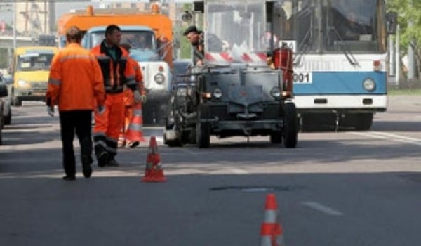 На городской асфальт нанесут более 3,6 тыс. километров разметки