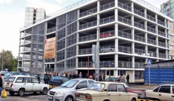 В Москве было возобновлено строительство 18 «Народных гаражей» на 6,017 тыс. автомобилей