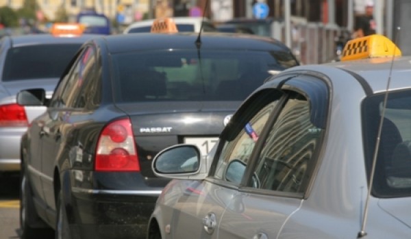 Городские власти рассматривают возможность разделить такси на два класса – стандарт и премиум