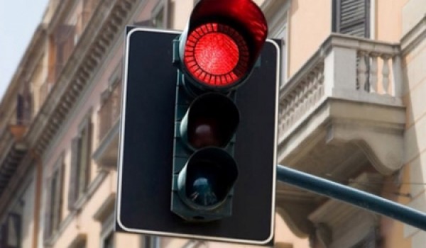 Из 679 заявок о восстановлении дорожных знаков выполнено с учетом тех, что поступили ранее - 669