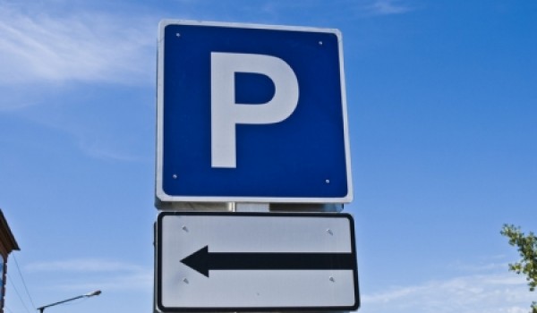 На улице Нарвской появится паркинг на 856 мест