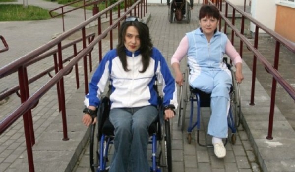 Москва проверит условия жизни и быта инвалидов-колясочников
