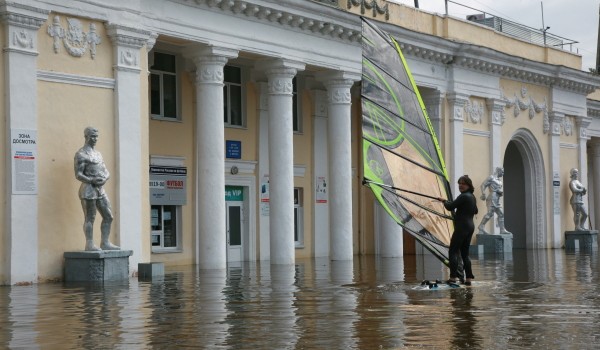 Почта России начала прием денежных переводов для пострадавших от наводнения на Дальнем Востоке