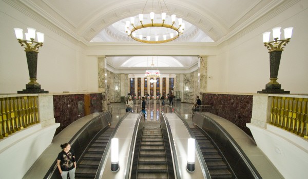 Столичные власти нашли поставщиков эскалаторов для новых станций метро
