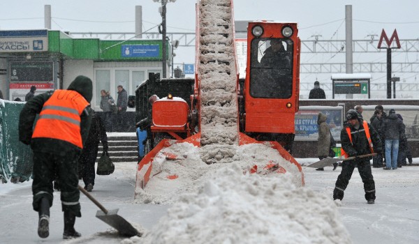 Более 145 тыс. кубометров снега вывезено с улиц Москвы с начала зимнего сезона