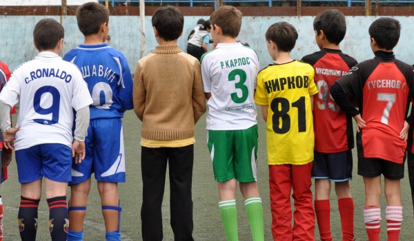 Столичные власти планируют ввести в школах уроки футбола