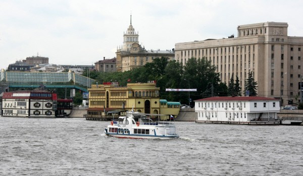 Из акватории Москвы-реки уберут судна без государственной регистрации