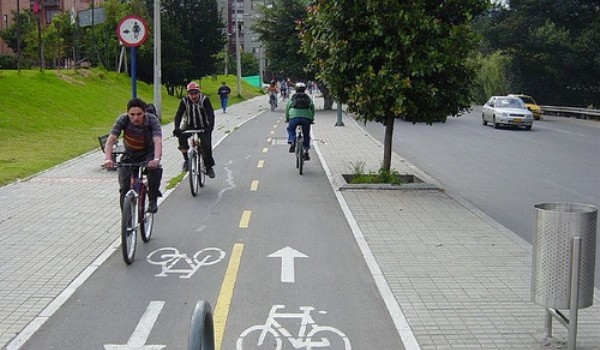 Велодорожки проложат в каждый район Москвы