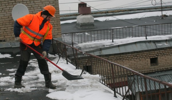За снег на крышах управляющие компании заплатят штраф