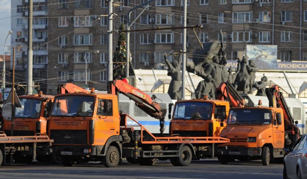 Столичные власти уберут неправильно припаркованные грузовики с улиц города