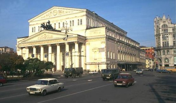 Возле Большого театра появится наземный пешеходный переход