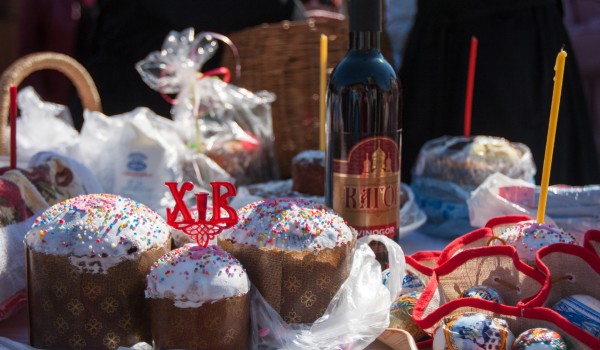 Более 800 тонн куличей завезут в московские магазины в последнюю неделю перед Пасхой 