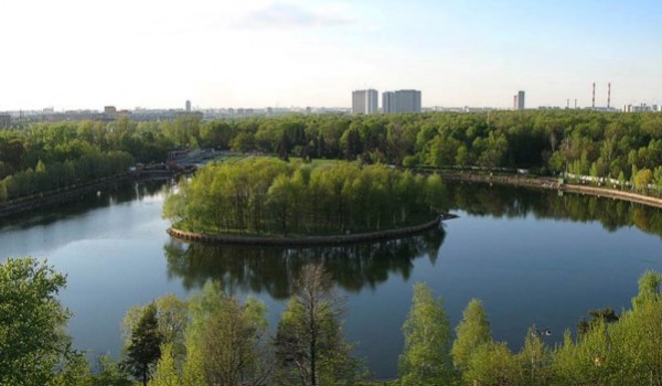 В водную систему современной Москвы входят более 1000 водных объектов