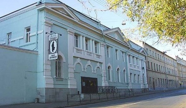 Столица выставит на аукцион контракты на выполнение капитального ремонта Театра имени Гоголя 