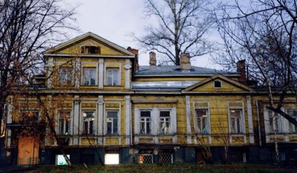 Уникальный памятник деревянного зодчества в центре столицы помогут сохранить инвесторы