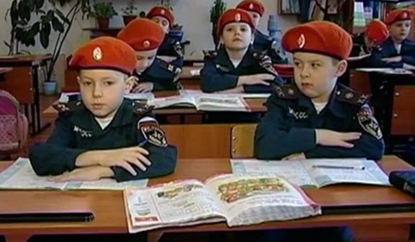 В Московских школах появятся экспериментальные кадетские классы