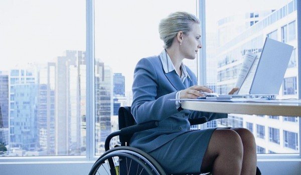 В аппарате Уполномоченного по правам человека создадут подразделения по работе с детьми и инвалидами 