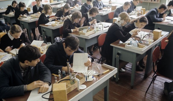 За 4 года нагрузка московских школ увеличилась почти на 200 тысяч человек