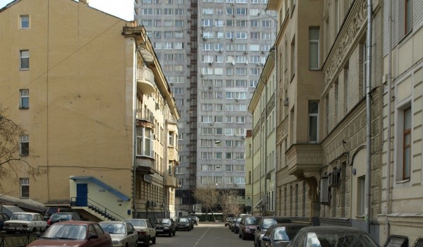 Движение по улице Большая Молчановка станет односторонним