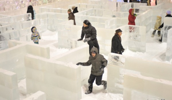 В середине декабря на Тверской площади установят ледяной лабиринт