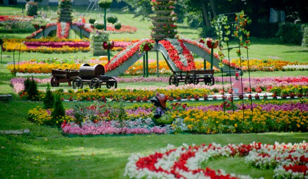 На благоустройство центральной аллеи парка «Кузьминки» выделят до 19,8 млн рублей