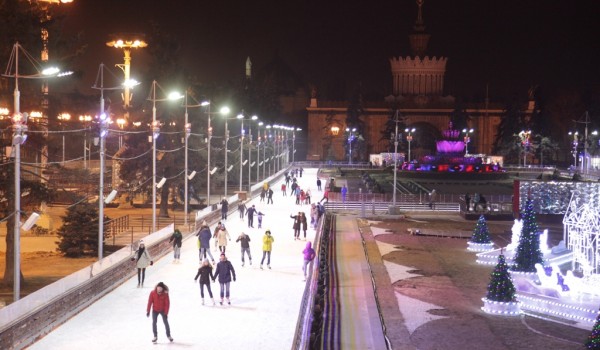 Новогодняя ночь на ВДНХ пройдет в ретро стиле