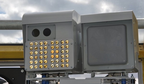 Власти арендуют камеры, умеющие считывать закрытые номера с помощью RFID-меток