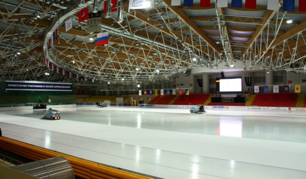150 московских школьников посетили олимпийский мастер-класс Евгения Плющенко 