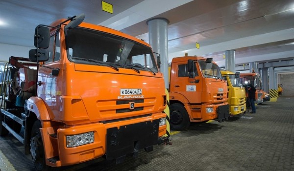 В Москве созданы мощные обслуживающие организации по эксплуатации дорог и жилищного фонда 