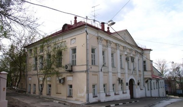 Движение по одной из полос 4 и 5 Котельнических пер. будет ограничено до 21 августа
