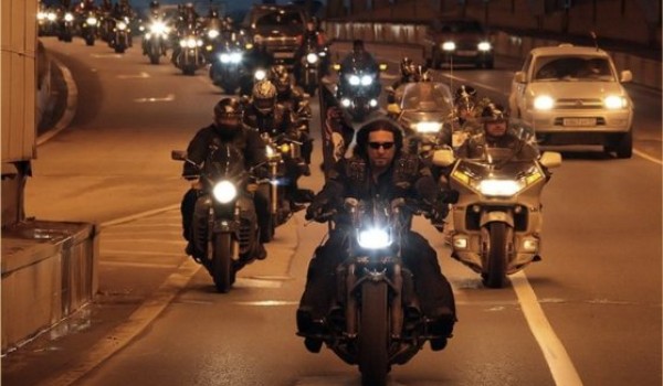 Мотоциклистам и стритрейсерам могут запретить кататься по ночной Москве