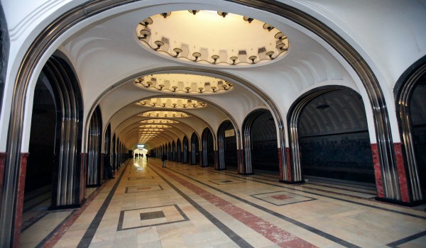Сергей Собянин поздравил Московский метрополитен с 80-летием