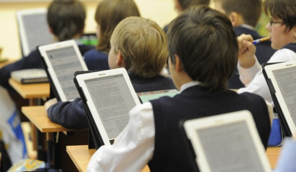 В Департаменте образования Москвы представили итоги апробации электронных учебников