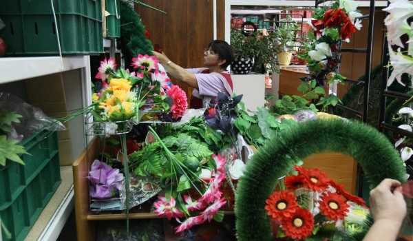 Столичные власти работают над созданием сервиса по онлайн поиску могил