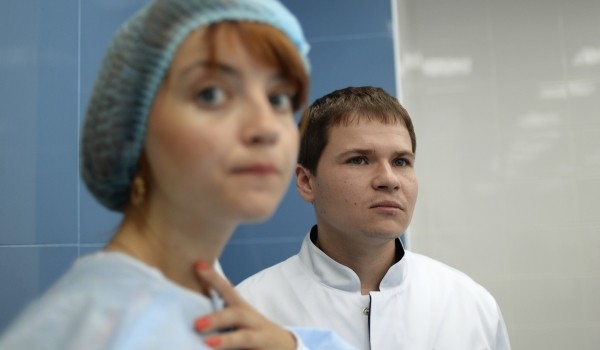 Более 600 московских хирургов повысили квалификацию в зарубежных клиниках за три года