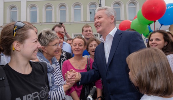 В течение недели работы по благоустройству закончатся на 10 улицах - Собянин