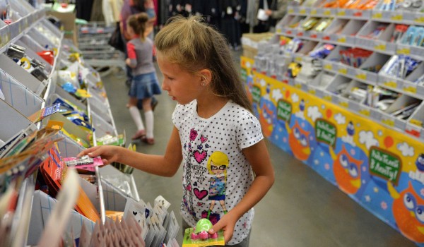 На сегодняшний день в столице более 1,2 тыс. магазинов продают товары для школы