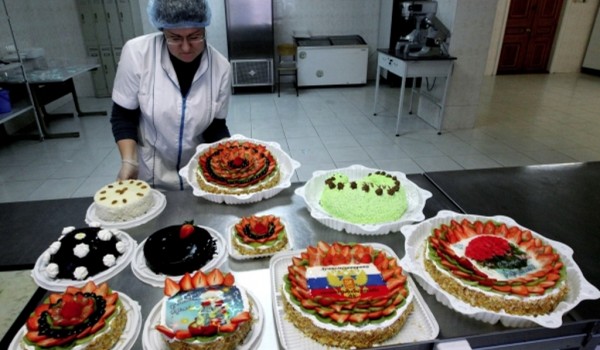 Боле 70 тысяч столичных жителей приняли участие в опросе по выбору торта «Москва»