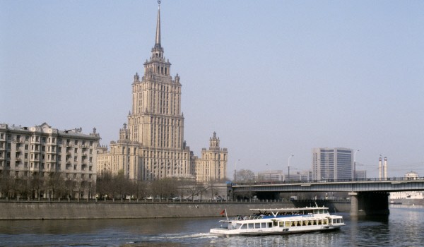 Движение на участке набережной Тараса Шевченко ограничат 3 и 4 октября