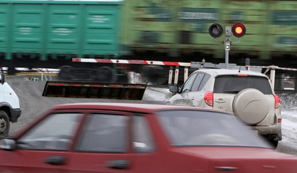 Завершить реконструкцию железнодорожного переезда у платформы Переделкино планируется осенью 2016 года