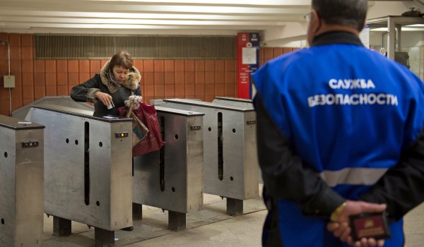 В столичном метро в два раза увеличено количество досматриваемых пассажиров
